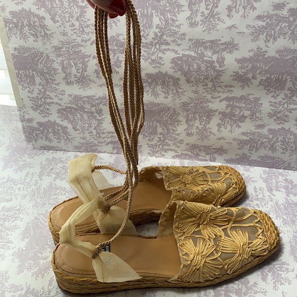 Stuart Weitzman lace up espadrilles size 9B - Picture 10 of 15